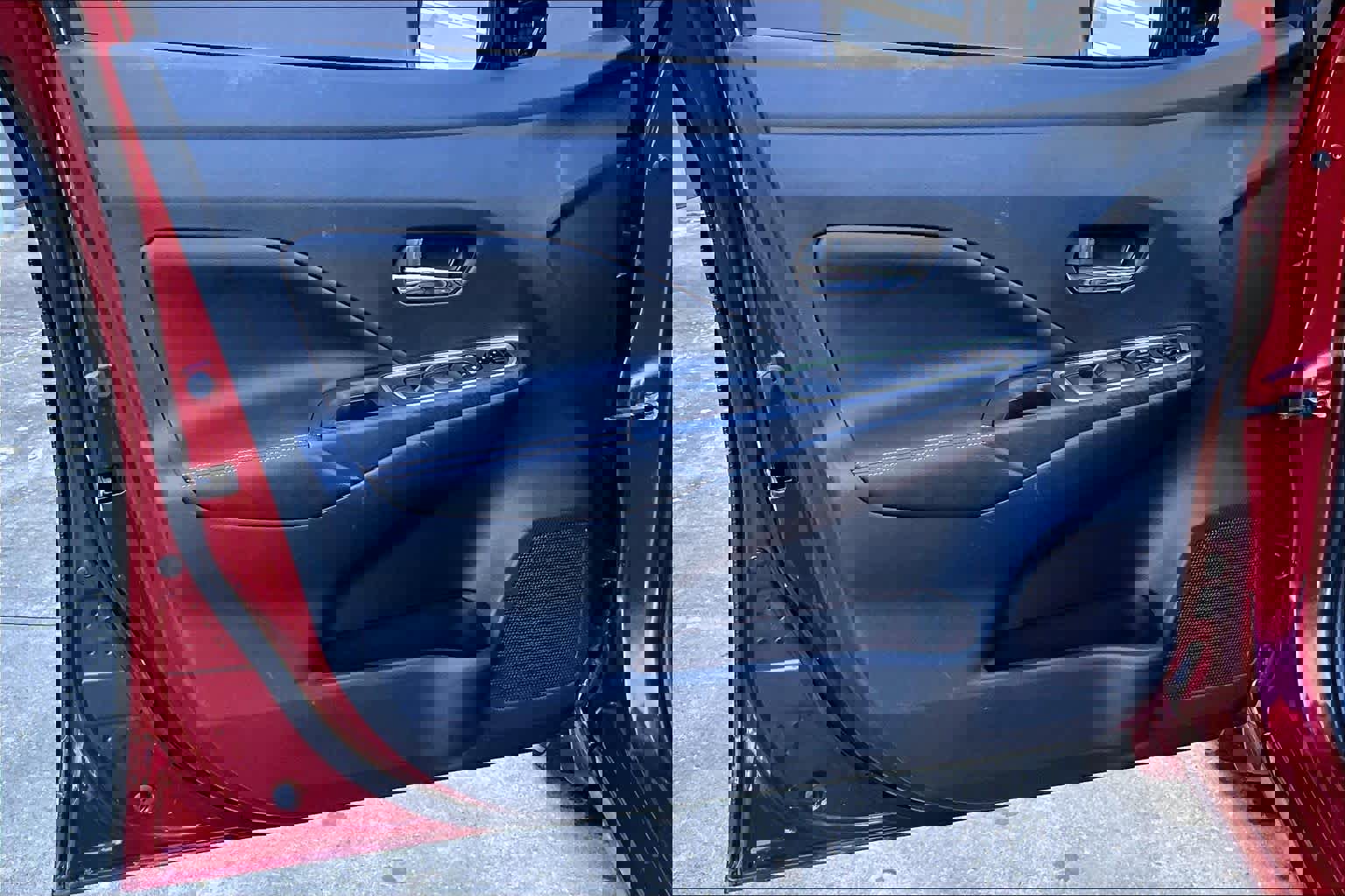 Used 2022 Nissan Versa SR w/ Trunk Package image 20