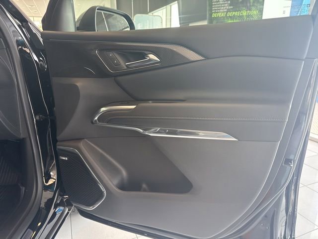 New 2025 Chevrolet Traverse High Country w/ LPO, Floor Liner Package image 33