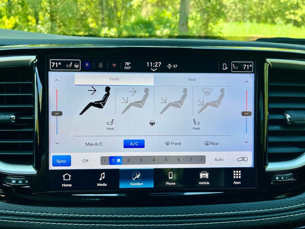 New 2026 Chrysler Pacifica Select image 29