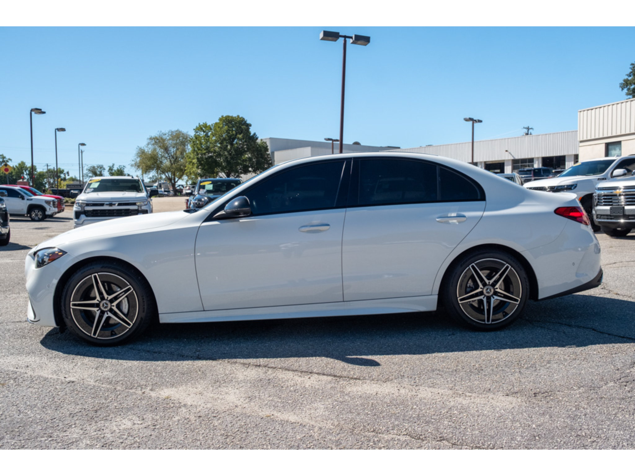 Used 2023 Mercedes-Benz C 300 Sedan image 5