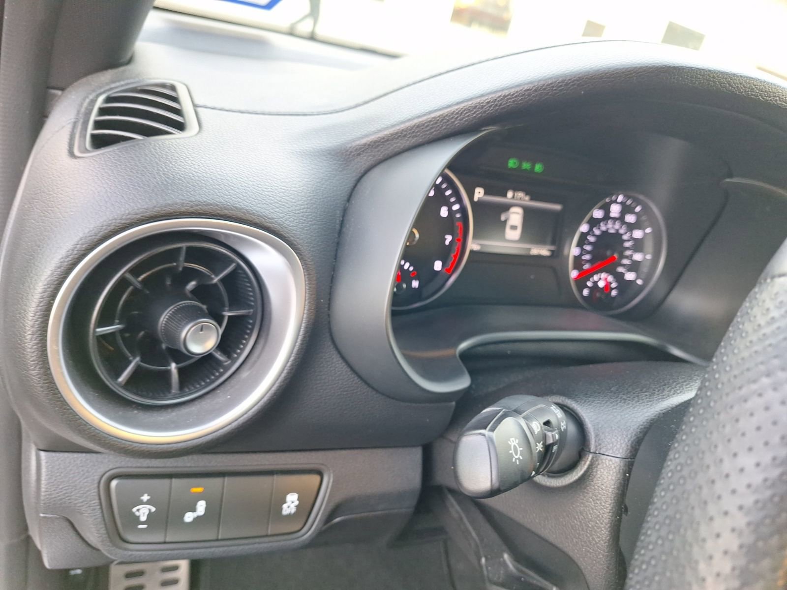 Used 2022 Kia Forte GT-Line w/ GT-Line Premium Package image 18