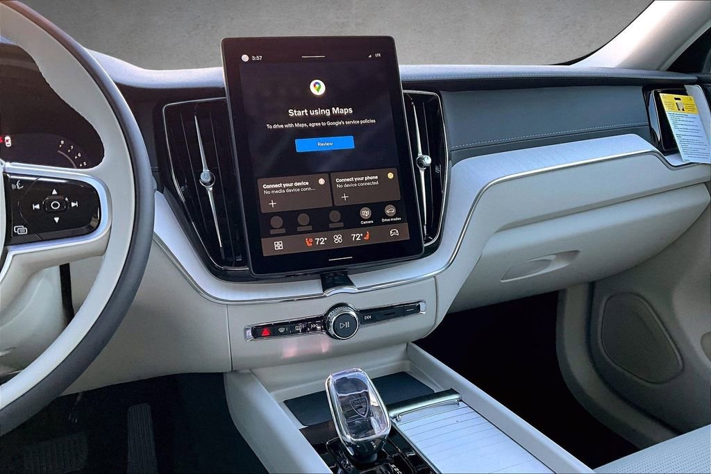 New 2026 Volvo XC60 B5 Ultra w/ Climate Package image 6