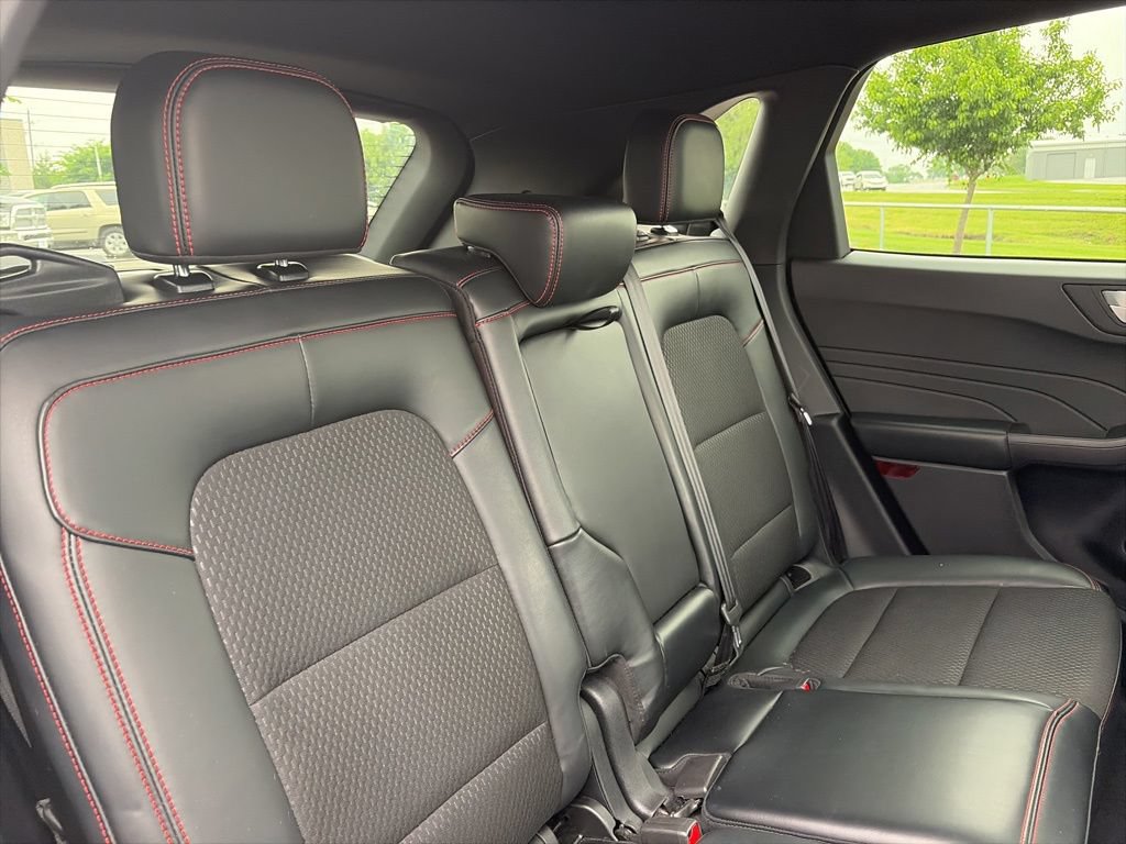 Used 2025 Ford Escape ST-Line FWD image 35