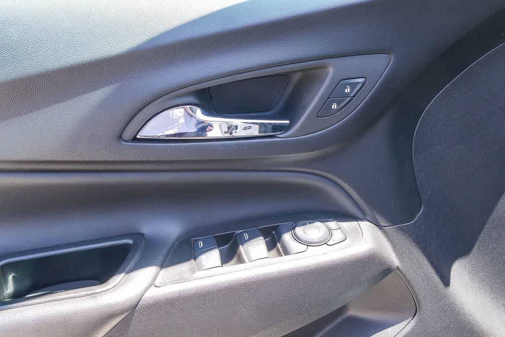 Used 2024 Chevrolet Equinox LT FWD image 15