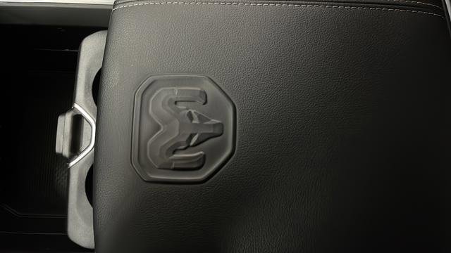 Used 2023 RAM 1500 Laramie AWD/4WD image 19
