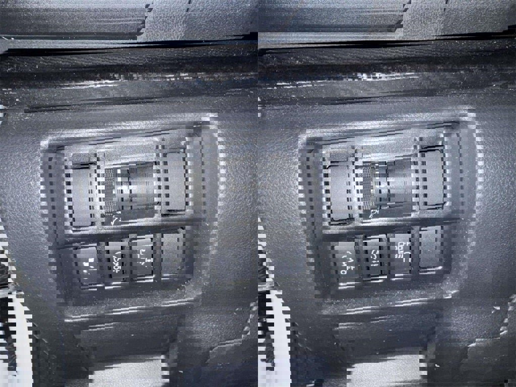 Used 2023 Subaru Crosstrek 2.0i Premium image 20