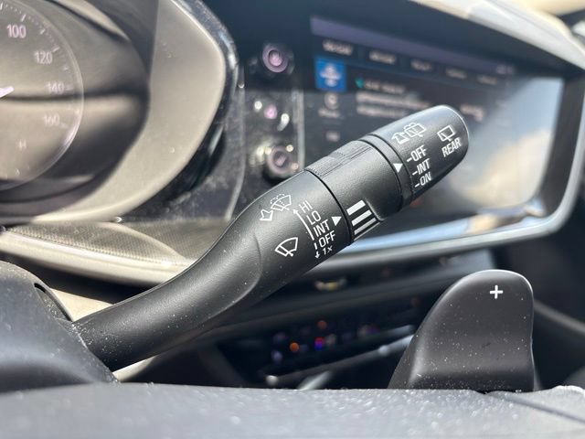 Used 2021 Buick Envision Essence AWD/4WD image 23