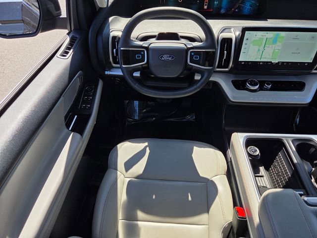 Certified 2025 Ford Expedition Active image 15