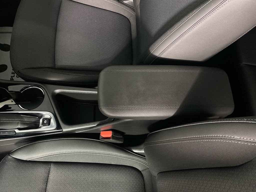 Used 2024 Buick Encore GX Preferred w/ Comfort Package AWD/4WD image 19