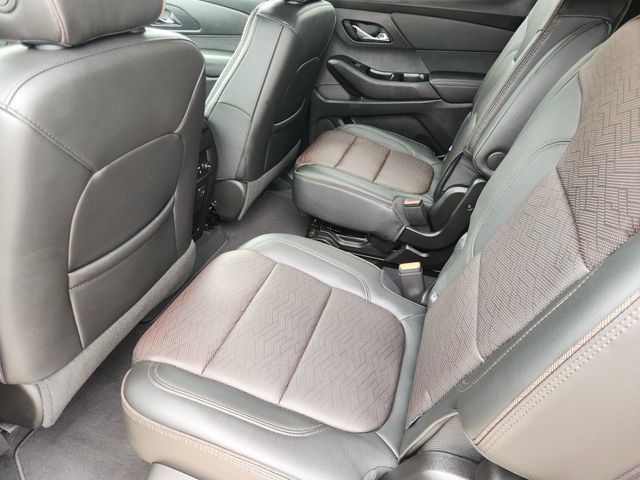 Used 2024 Chevrolet Traverse High Country FWD image 32