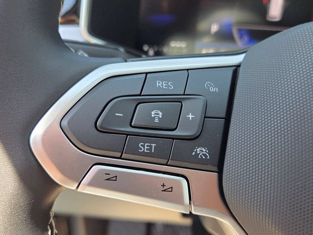 New 2026 Volkswagen Taos SE FWD image 24