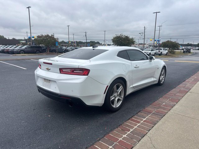 Used 2016 Chevrolet Camaro LT RWD image 7