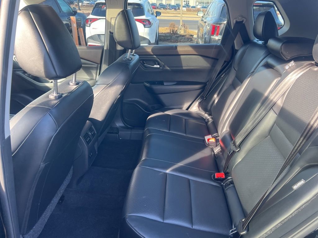 Certified 2023 Nissan Rogue SV w/ SV Premium B Package image 9