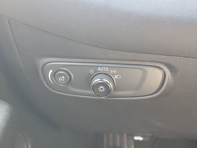 Certified 2024 Chevrolet Equinox LT FWD image 19