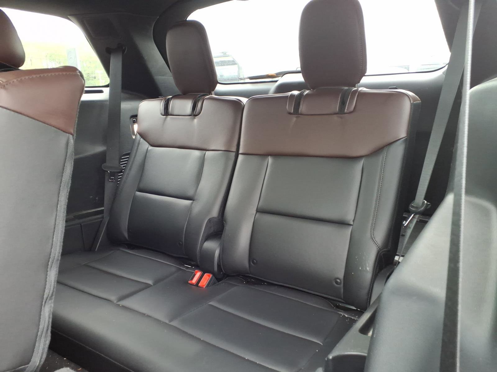Used 2023 Ford Explorer Platinum w/ Equipment Group 601A AWD/4WD image 13