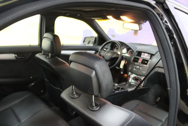 Used 2010 Mercedes-Benz C 300 4MATIC Sedan image 10
