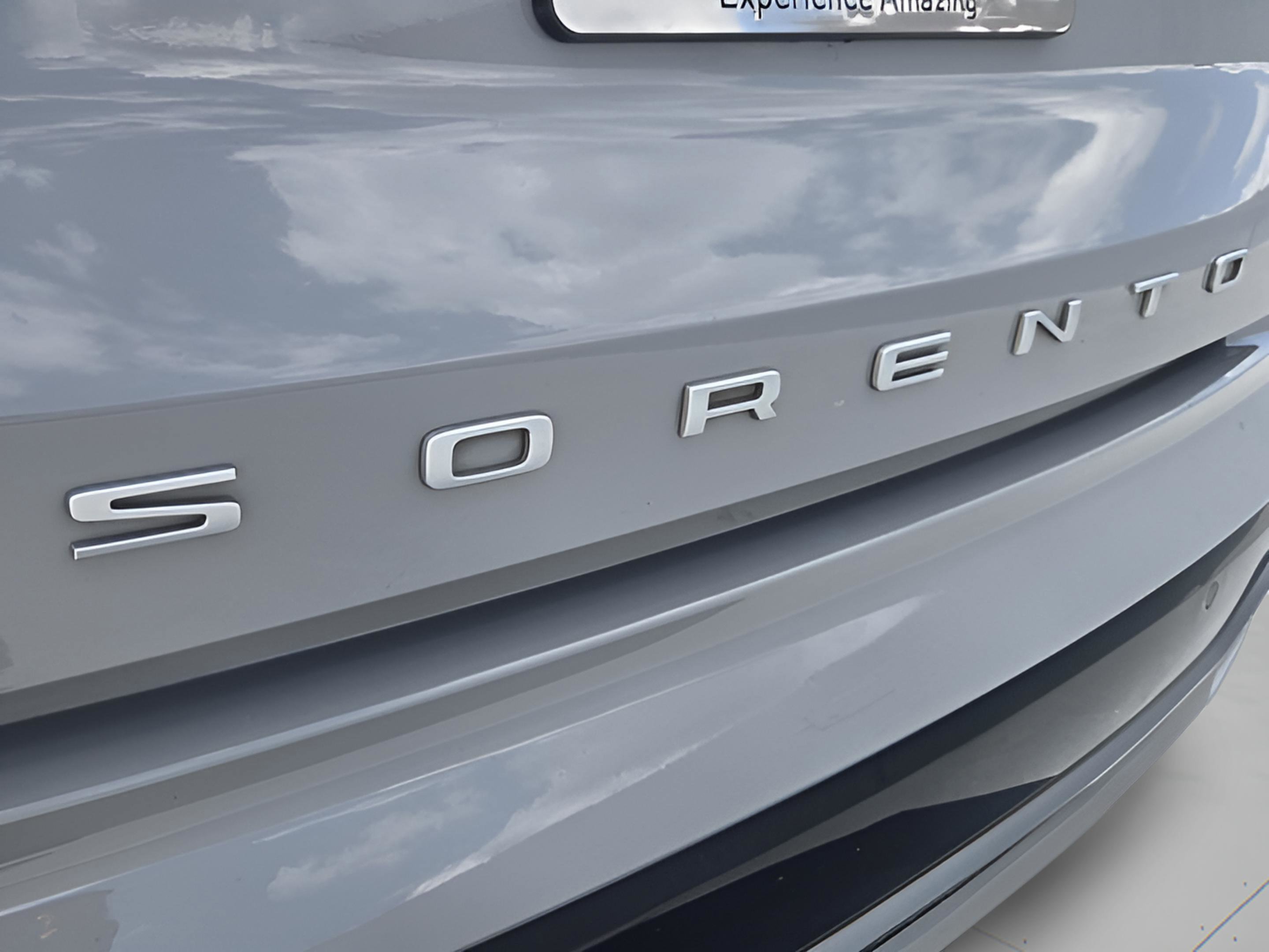 Used 2022 Kia Sorento SX AWD/4WD image 32