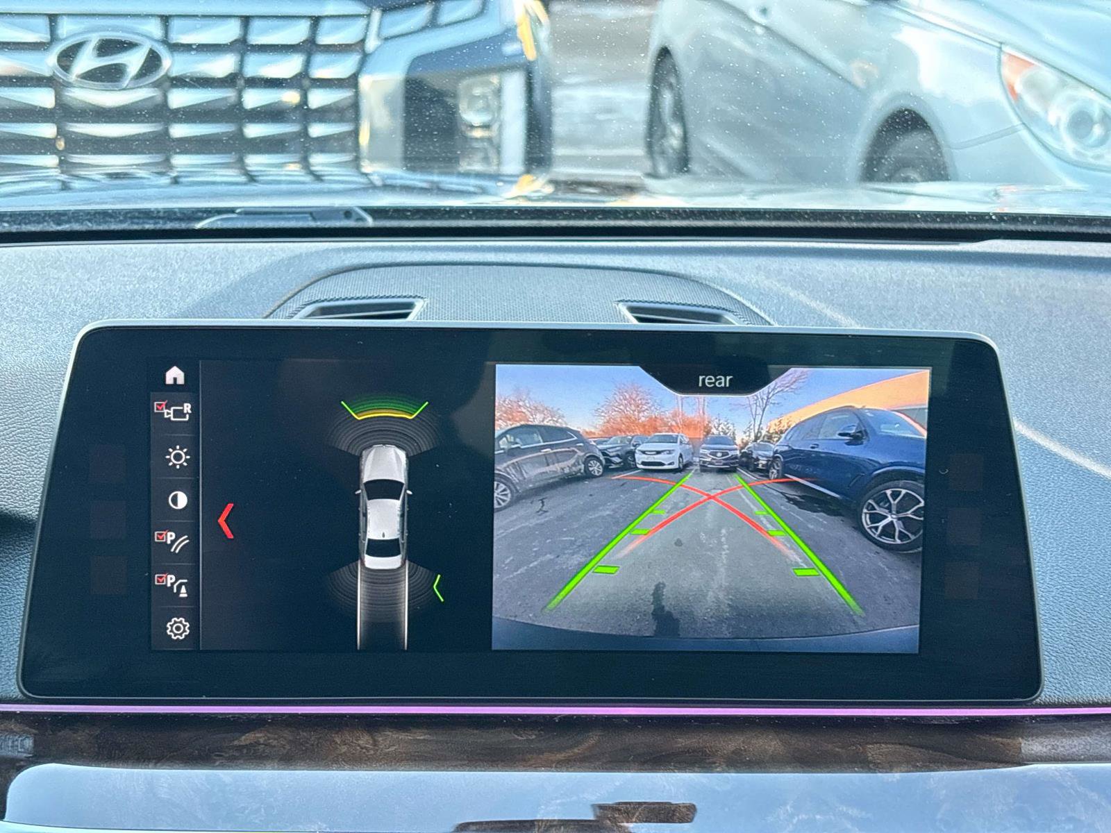 Used 2018 BMW 540i xDrive image 24