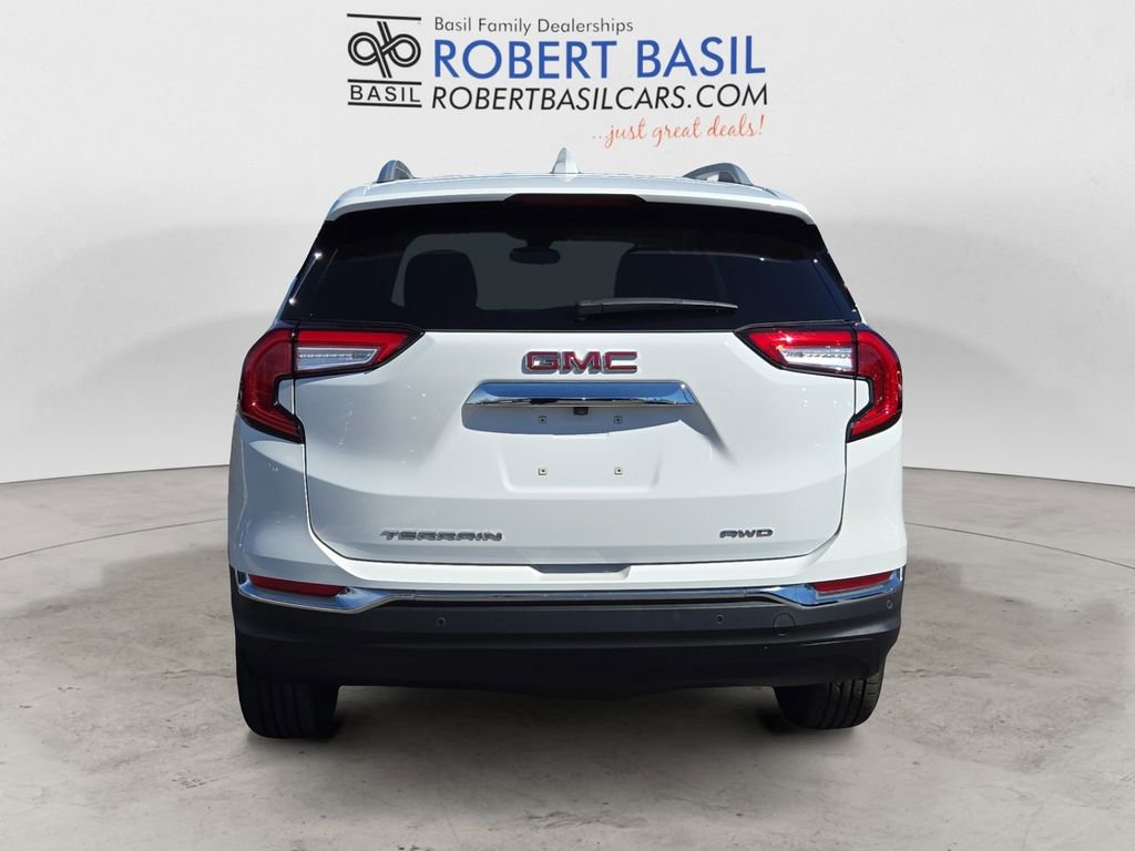 Used 2022 GMC Terrain SLT image 4