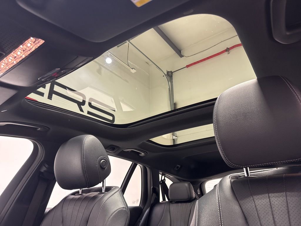 Used 2017 Mercedes-Benz E 400 4MATIC Wagon w/ Premium 1 Package image 12