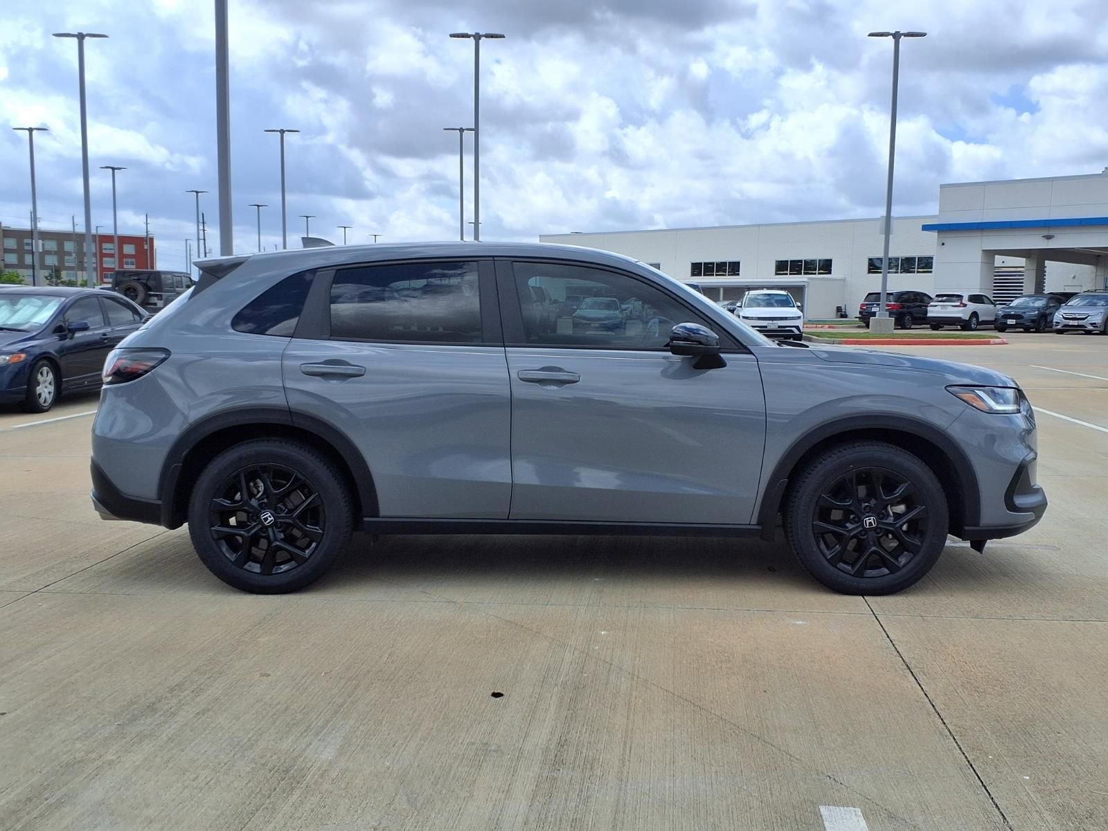 Used 2024 Honda HR-V Sport image 8