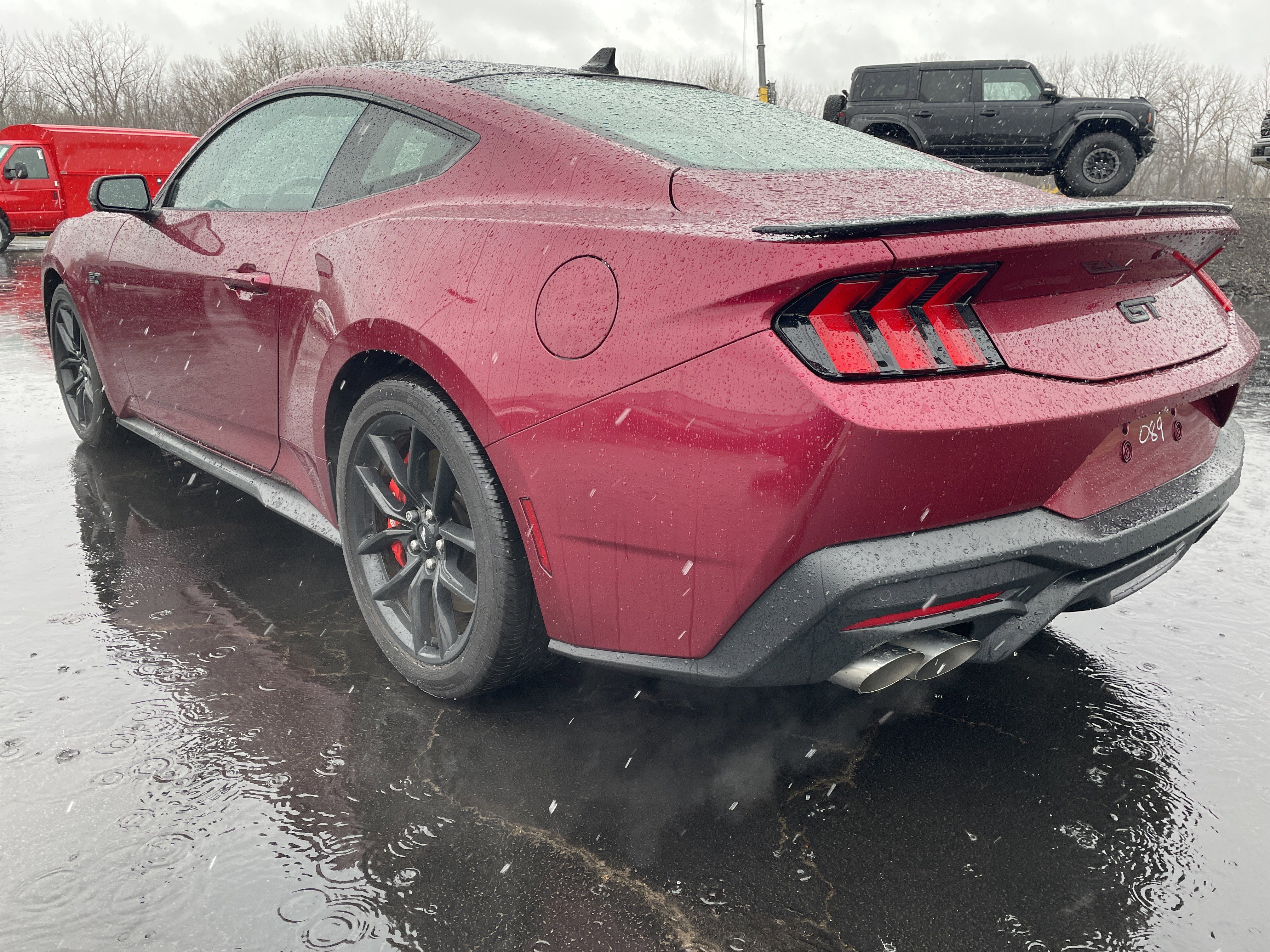 Used 2025 Ford Mustang GT Premium image 3