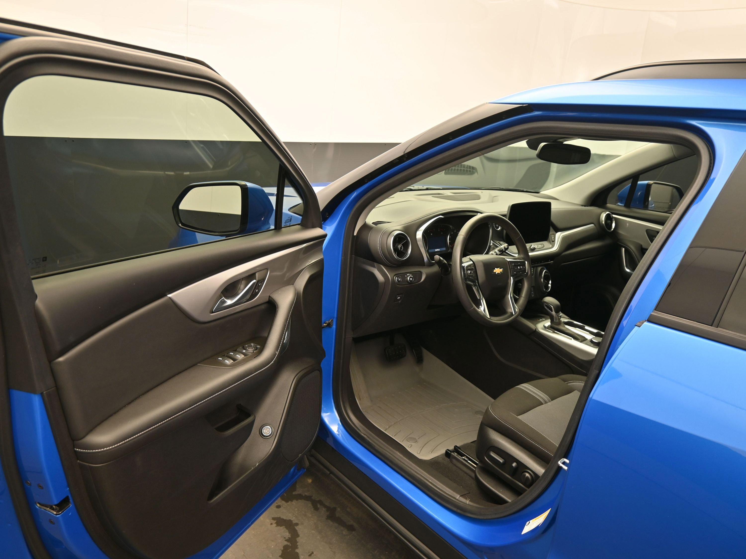 Certified 2024 Chevrolet Blazer LT w/ Convenience Package image 18