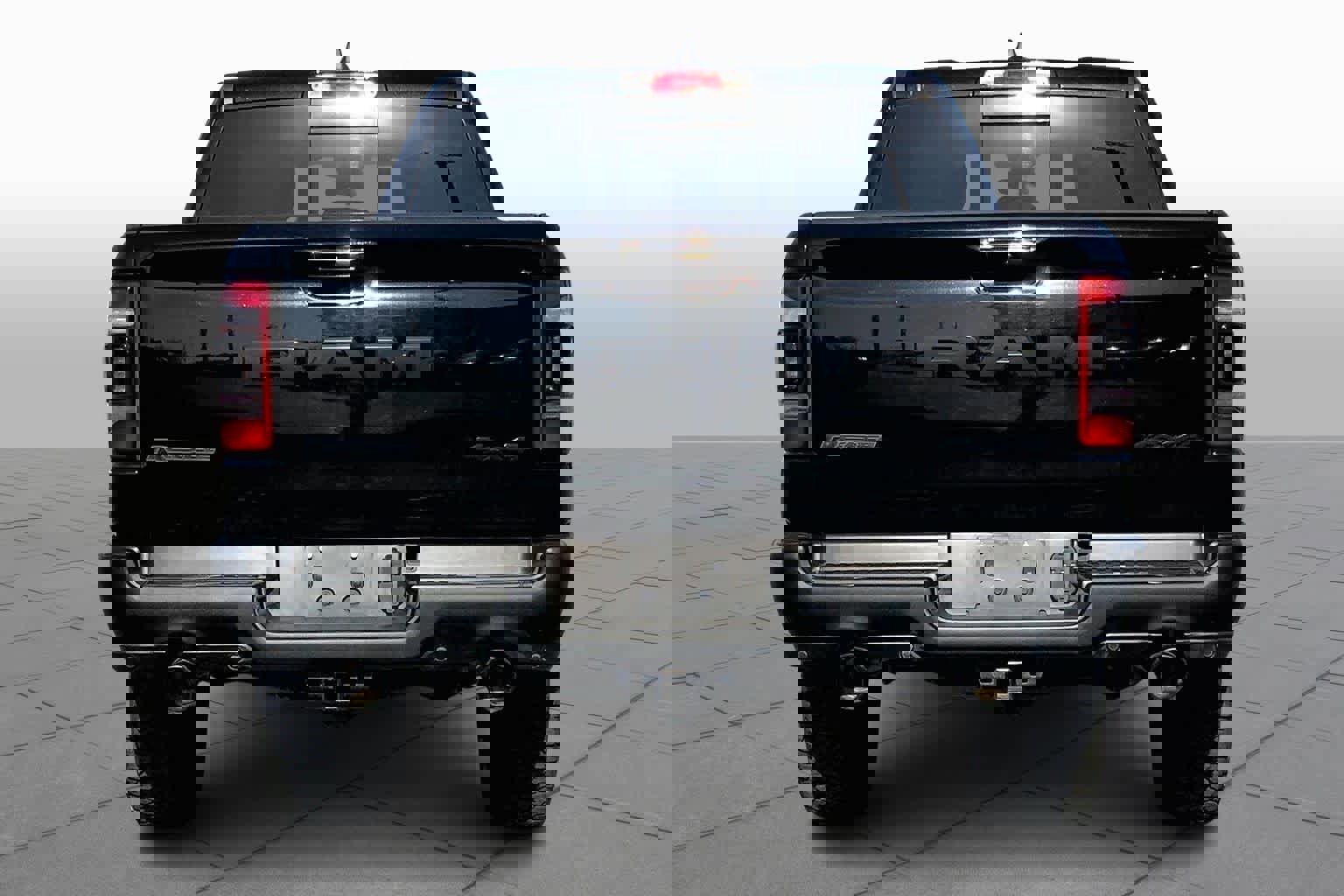 Used 2019 RAM 1500 Rebel w/ Rebel Level 2 Equipment Group AWD/4WD image 5