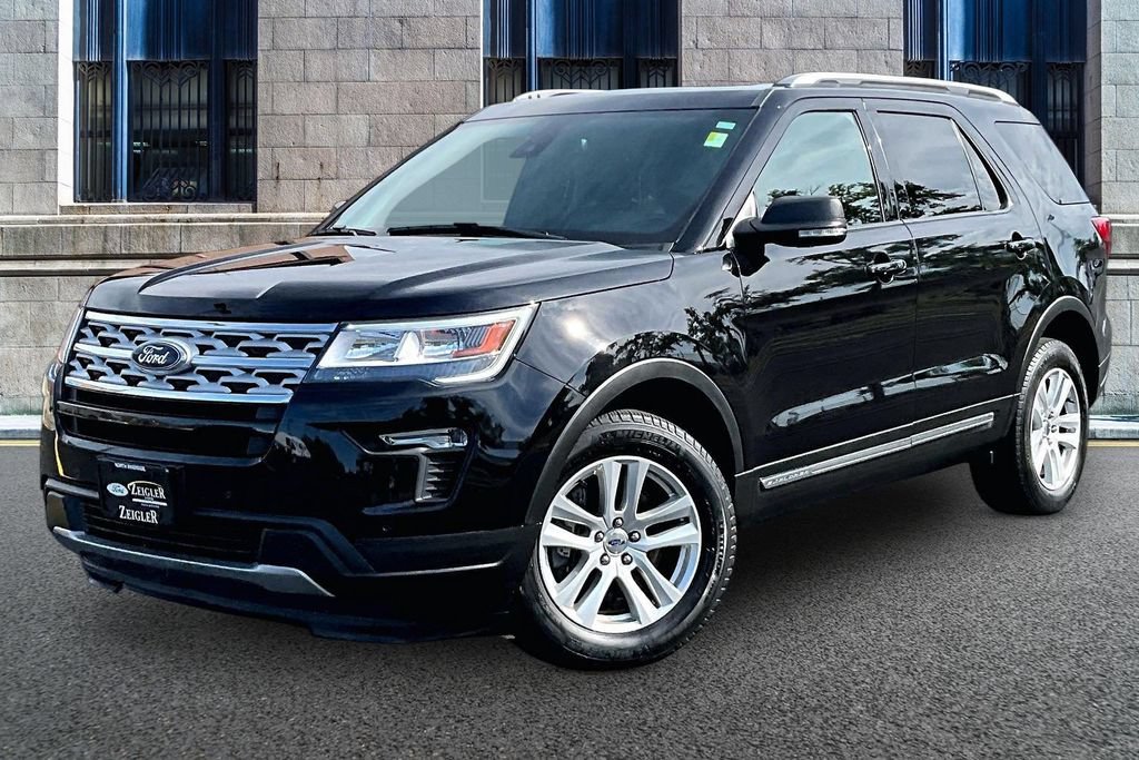 Used 2019 Ford Explorer XLT w/ Equipment Group 202A AWD/4WD image 2