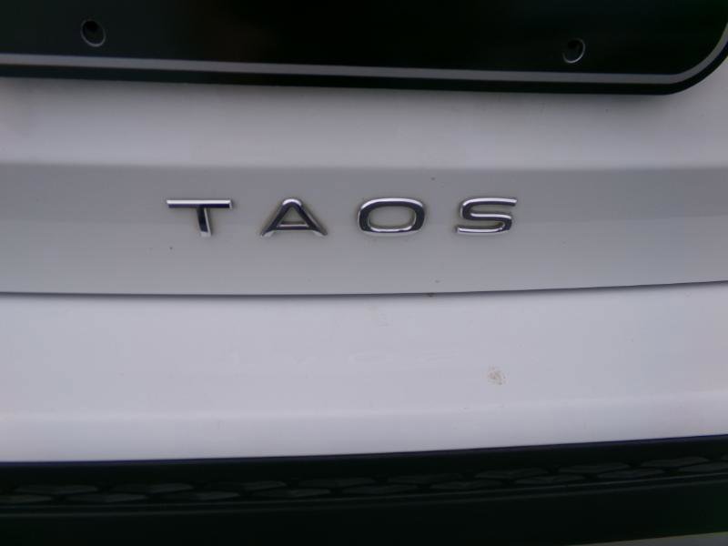 Used 2023 Volkswagen Taos SE image 49