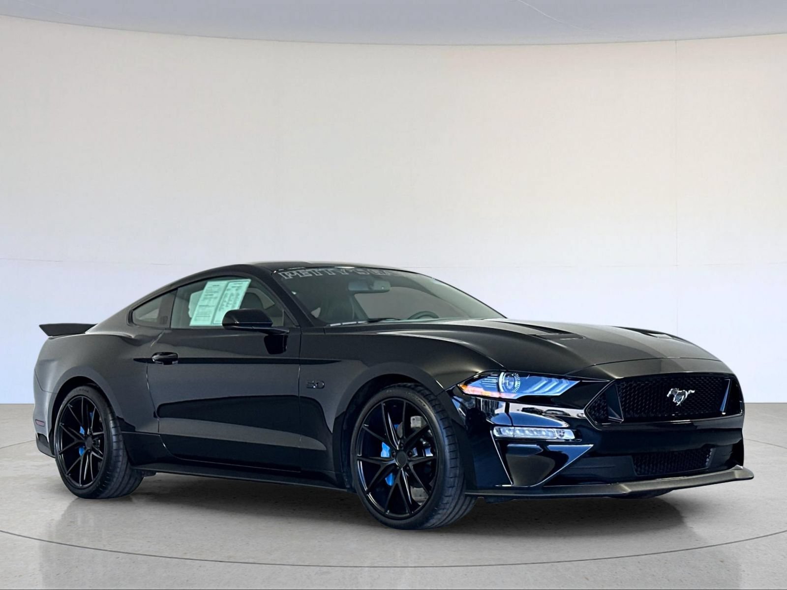 Used 2018 Ford Mustang GT w/ GT Performance Package RWD image 10