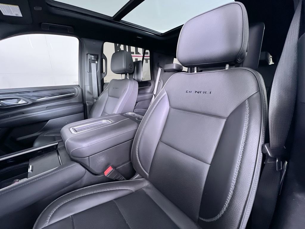 Used 2023 GMC Yukon Denali image 13
