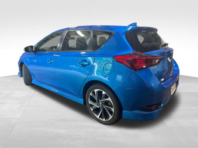 Used 2018 Toyota Corolla iM w/ All-Weather Mat Package FWD image 4