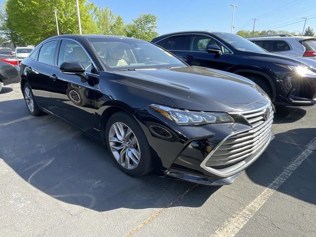Used 2019 Toyota Avalon XLE w/ Carpet Mat Package FWD image 5