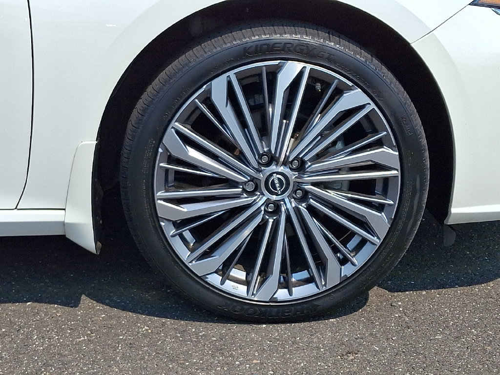 Certified 2023 Nissan Altima 2.5 SL AWD/4WD image 9