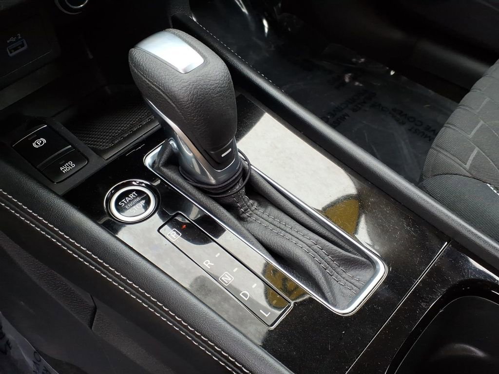 Used 2022 Nissan Kicks SV w/ Exterior Package FWD image 16