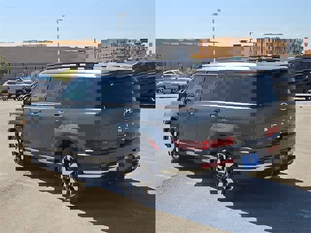 Used 2024 Hyundai Santa Fe Limited image 8