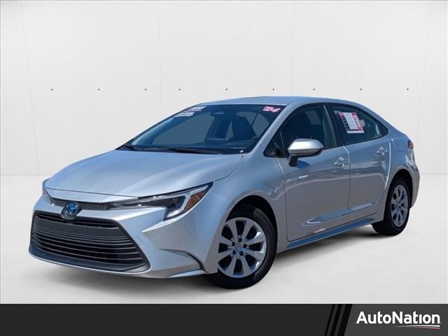 Used 2024 Toyota Corolla LE image 1