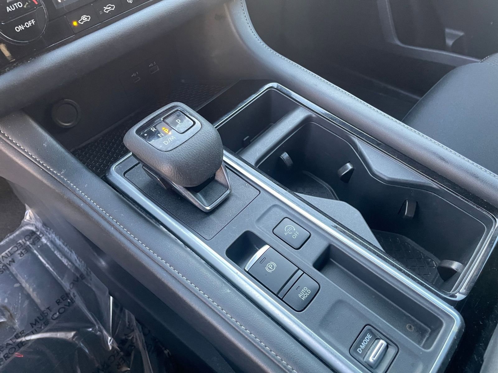 Used 2025 Nissan Pathfinder SV image 43