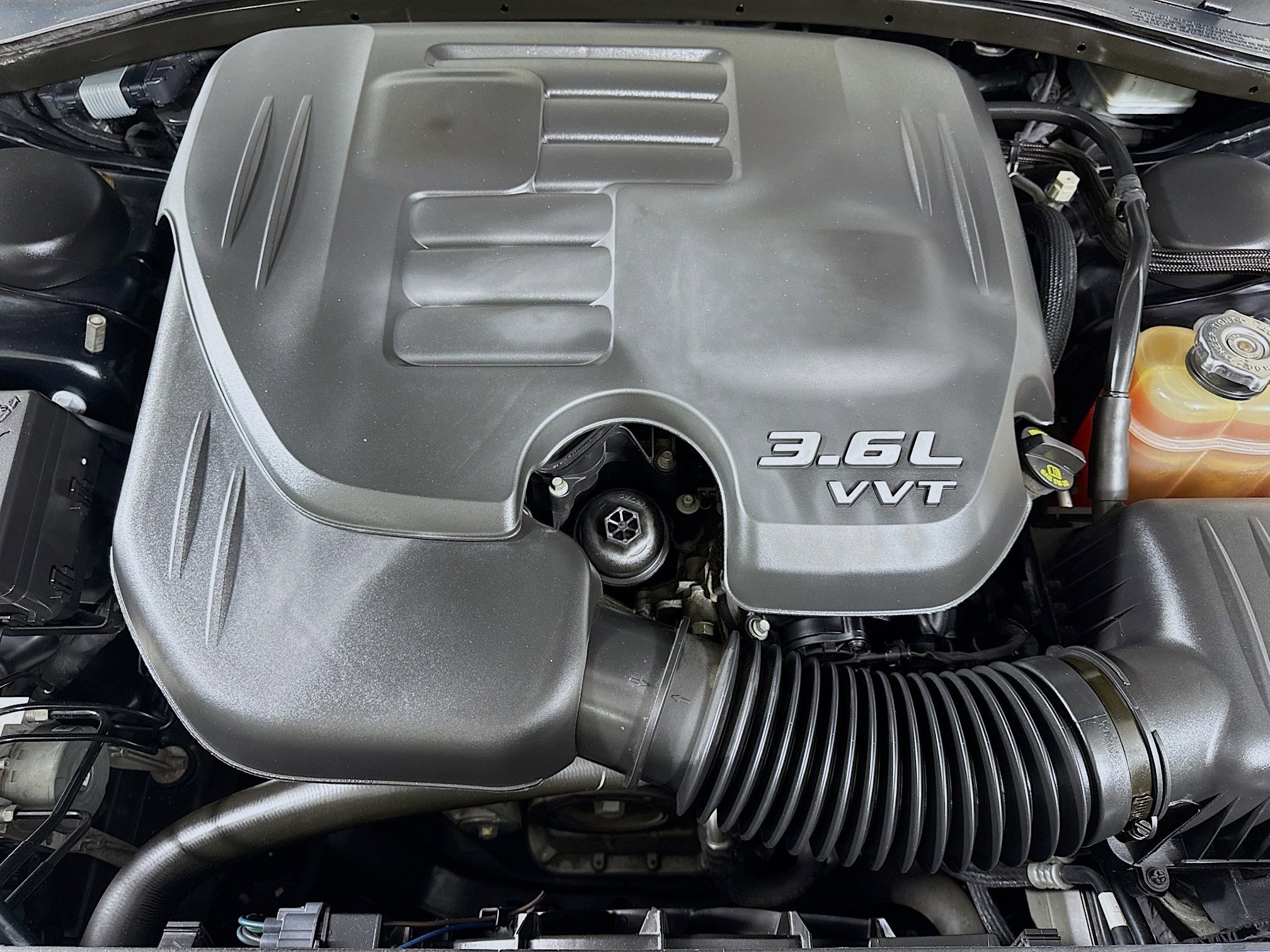 Used 2018 Dodge Charger SXT w/ Blacktop Package image 37