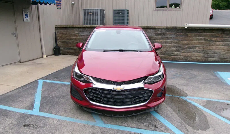 Used 2019 Chevrolet Cruze LT FWD image 2