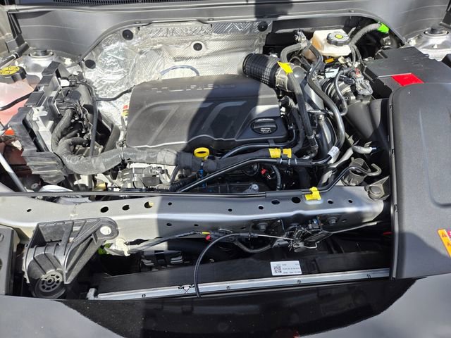 Used 2025 Chevrolet Trax ACTIV w/ Driver Confidence Package image 17