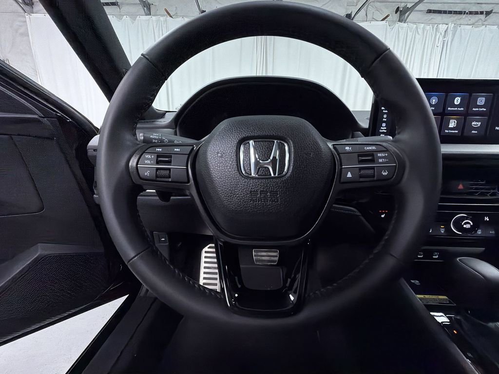 Used 2025 Honda Accord Sport image 25