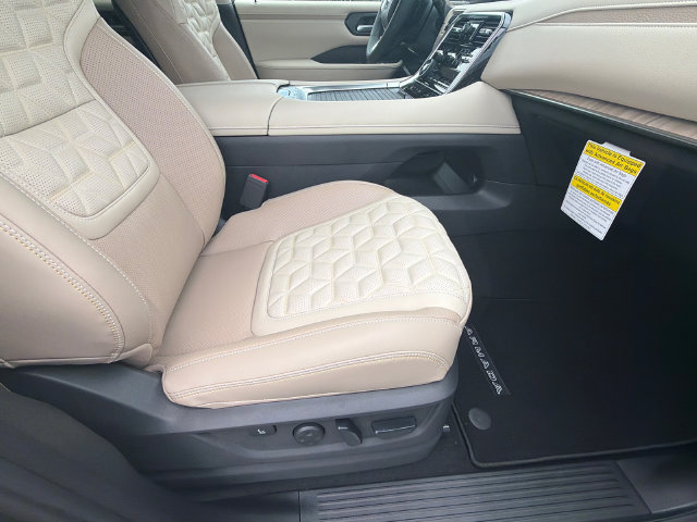 New 2026 Nissan Armada Platinum Reserve AWD/4WD image 13