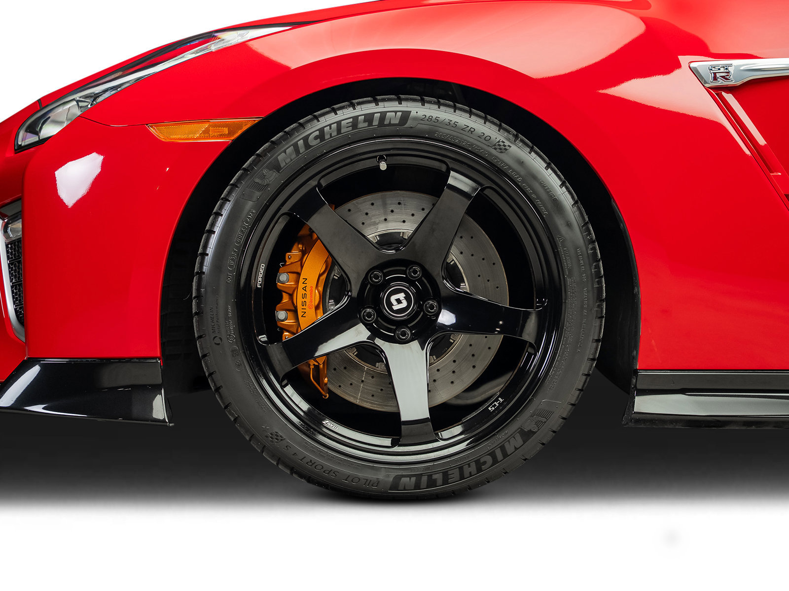 Used 2023 Nissan GT-R Premium AWD/4WD image 22
