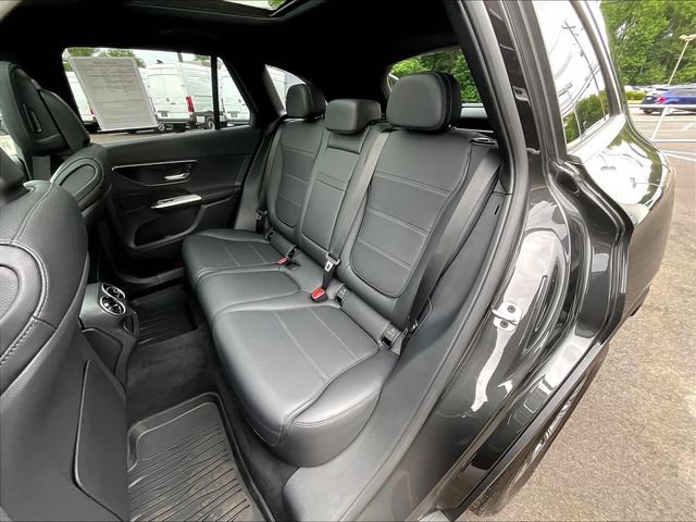 Used 2026 Mercedes-Benz GLC 300 4MATIC image 24