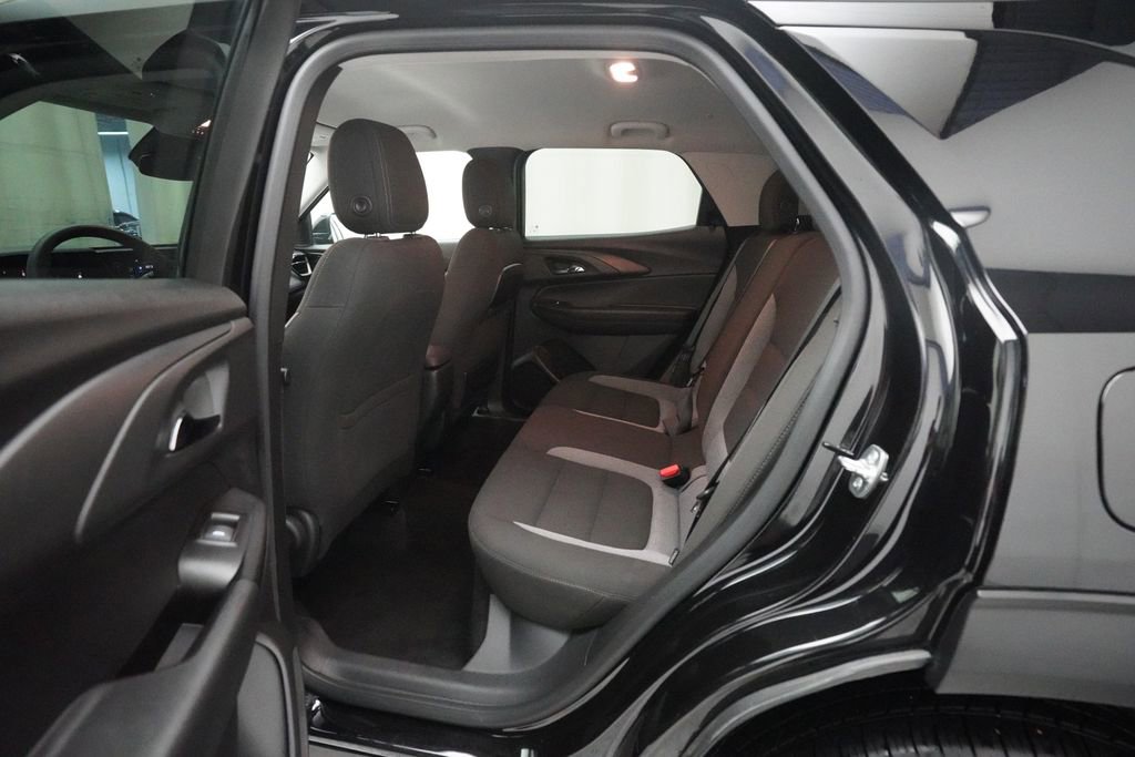 Used 2025 Chevrolet TrailBlazer LT AWD/4WD image 15
