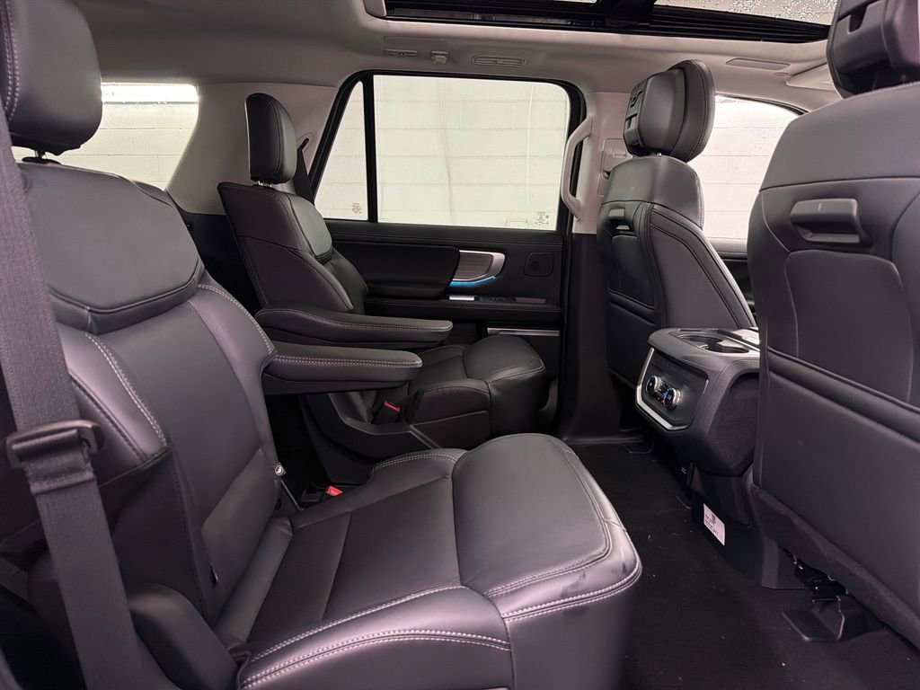 New 2026 Ford Expedition Platinum AWD/4WD image 30