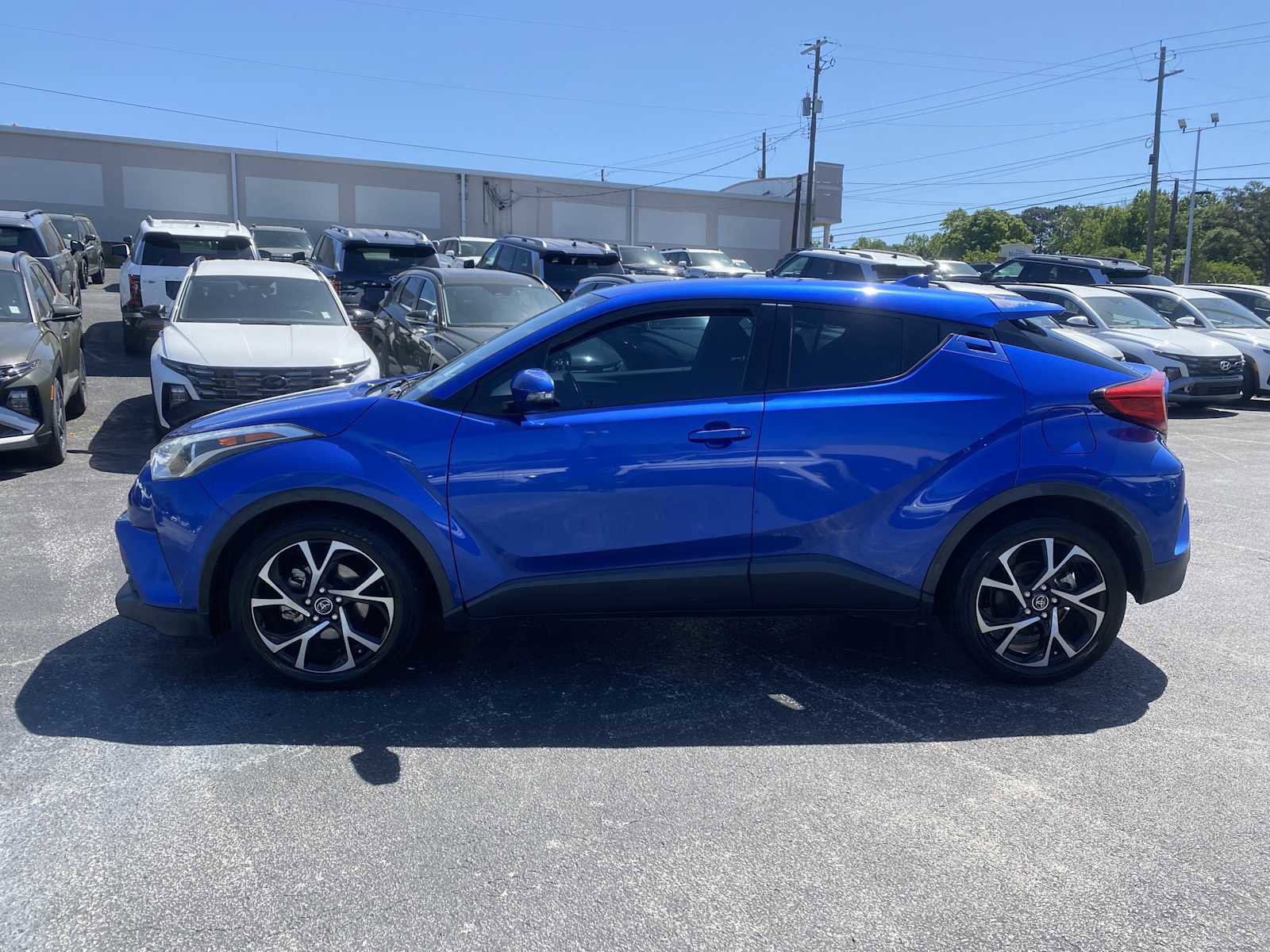 Used 2018 Toyota C-HR XLE image 8