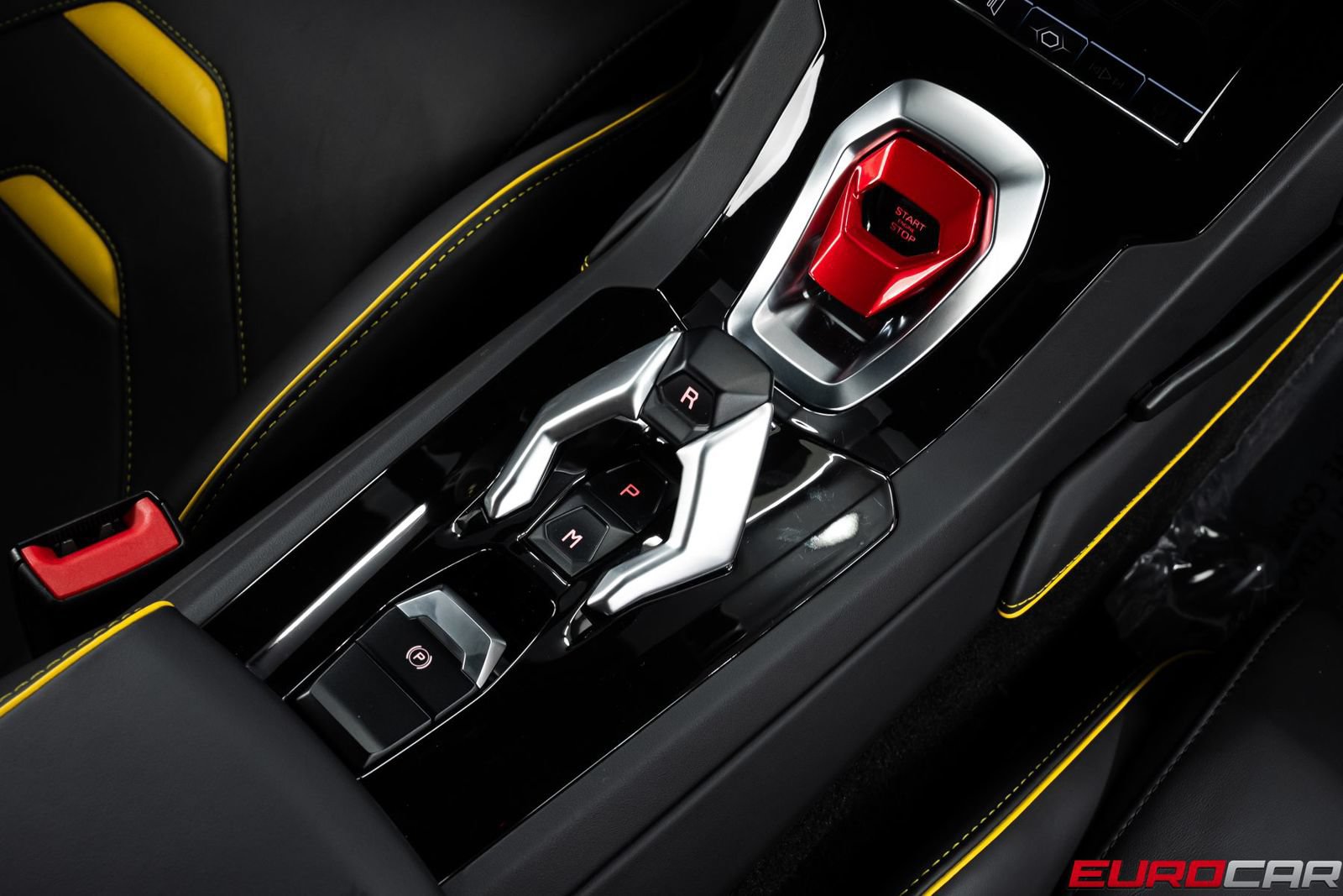 Used 2021 Lamborghini Huracan EVO RWD image 33